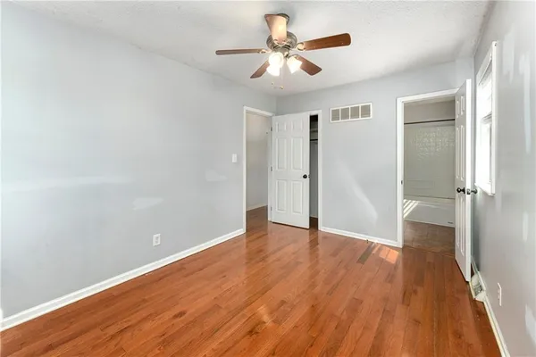 $219,900 | 1103 Northeast Columbus Street, Lee's Summit, MO 64086