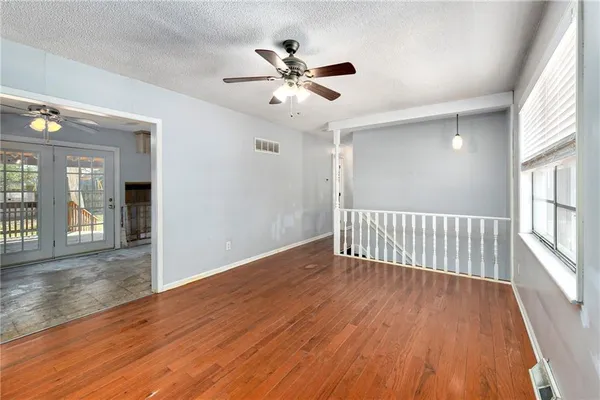 $219,900 | 1103 Northeast Columbus Street, Lee's Summit, MO 64086