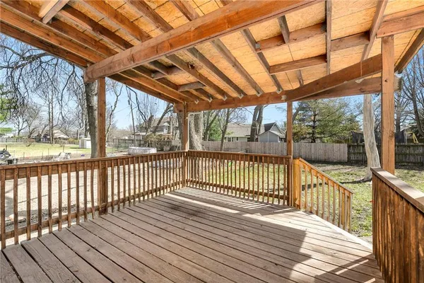 $219,900 | 1103 Northeast Columbus Street, Lee's Summit, MO 64086