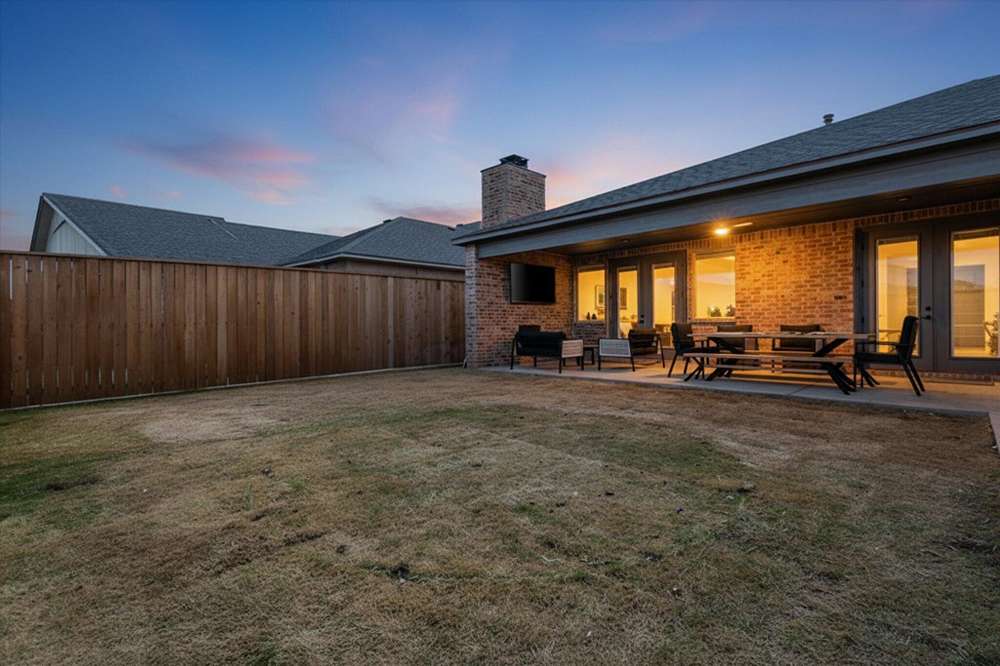 4026 136th Street Lubbock, TX 79423 - Photo 36 of 40 a view of a garage