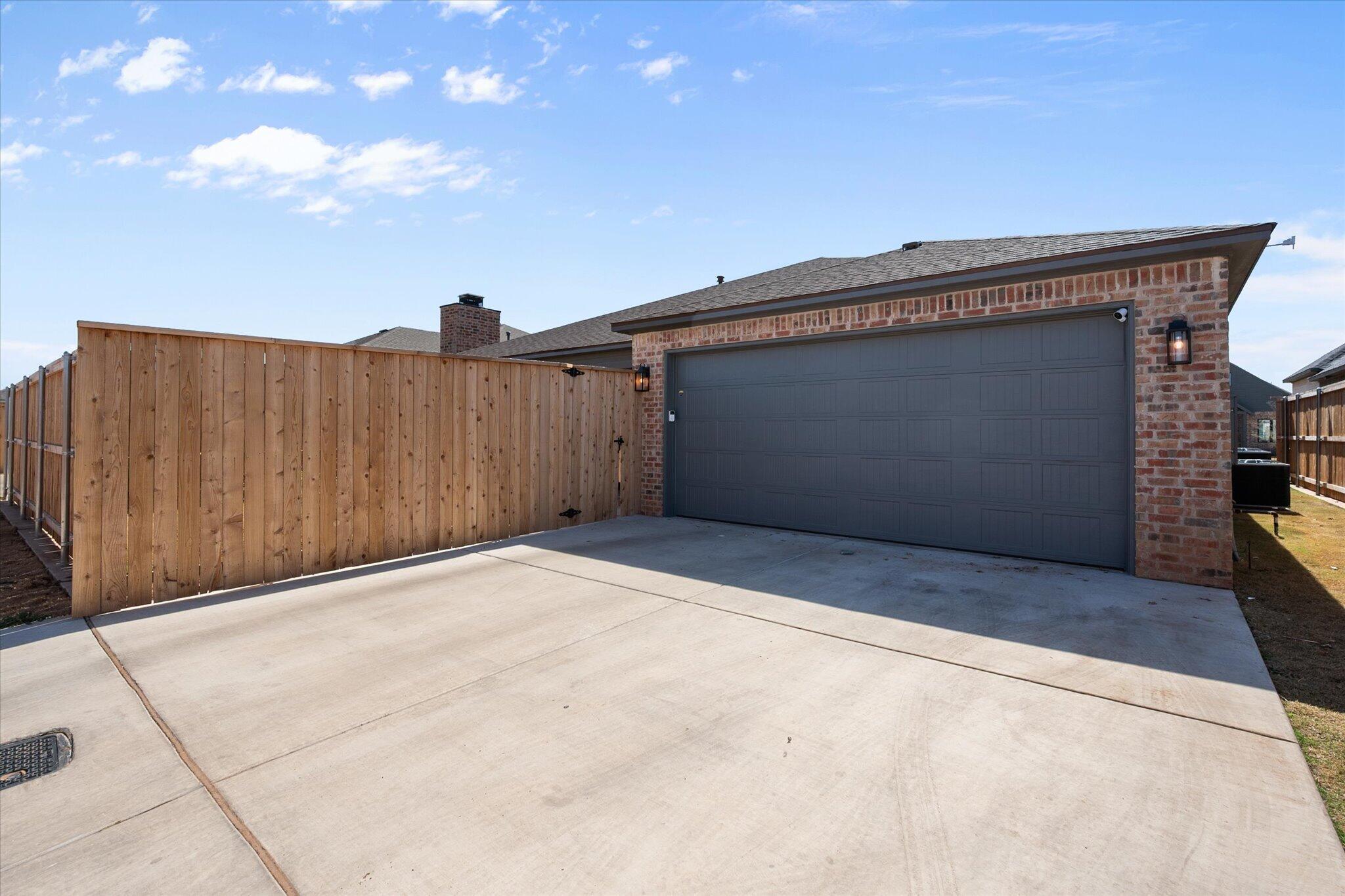 4026 136th Street Lubbock, TX 79423 - Photo 40 of 40 a view of a garage