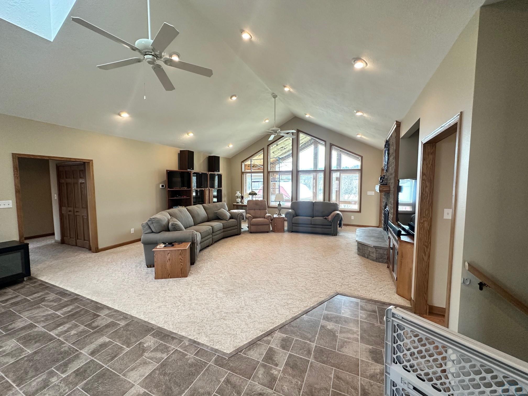 2651 Inwood Road Hubbard, NE 68741 - Photo 19 of 49 Gallery Image 19
