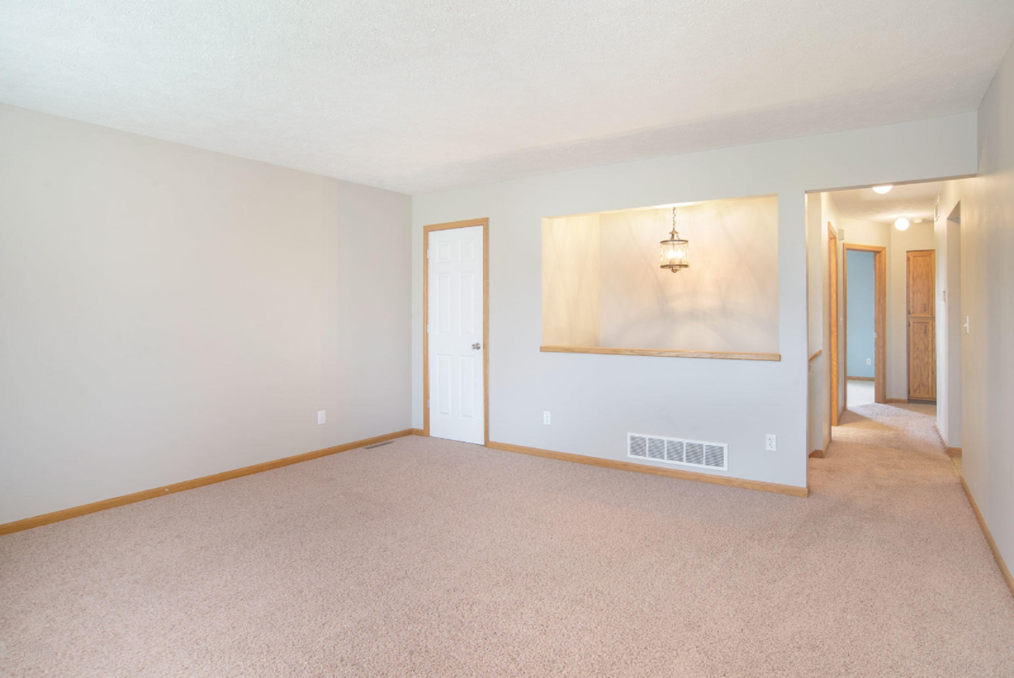 2844 Riley Ridge Road Holland, MI 49424 - Photo 2 of 31 DSC_8589