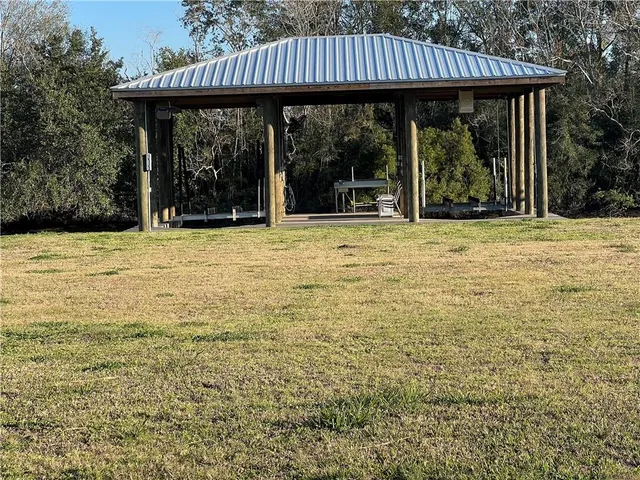 $168,000 | 2305 Fort Beauregard Boulevard, St. Bernard, LA 70085