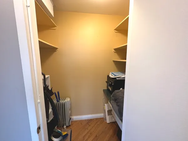 $2,550 | 70 West Burton Place, Unit 1203, Chicago, IL 60610