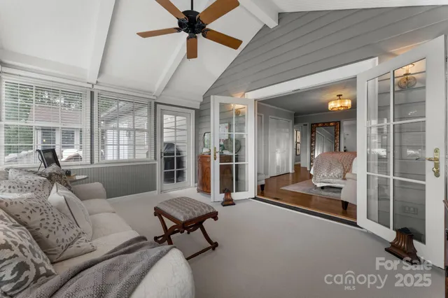 $1,890,000 | 1031 West Rochester Drive, Unit 9, Cashiers, NC 28717