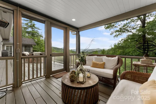 $1,890,000 | 1031 West Rochester Drive, Unit 9, Cashiers, NC 28717