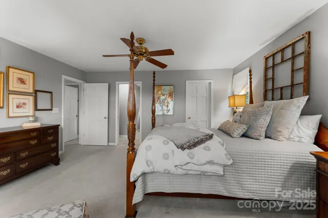 $1,890,000 | 1031 West Rochester Drive, Unit 9, Cashiers, NC 28717