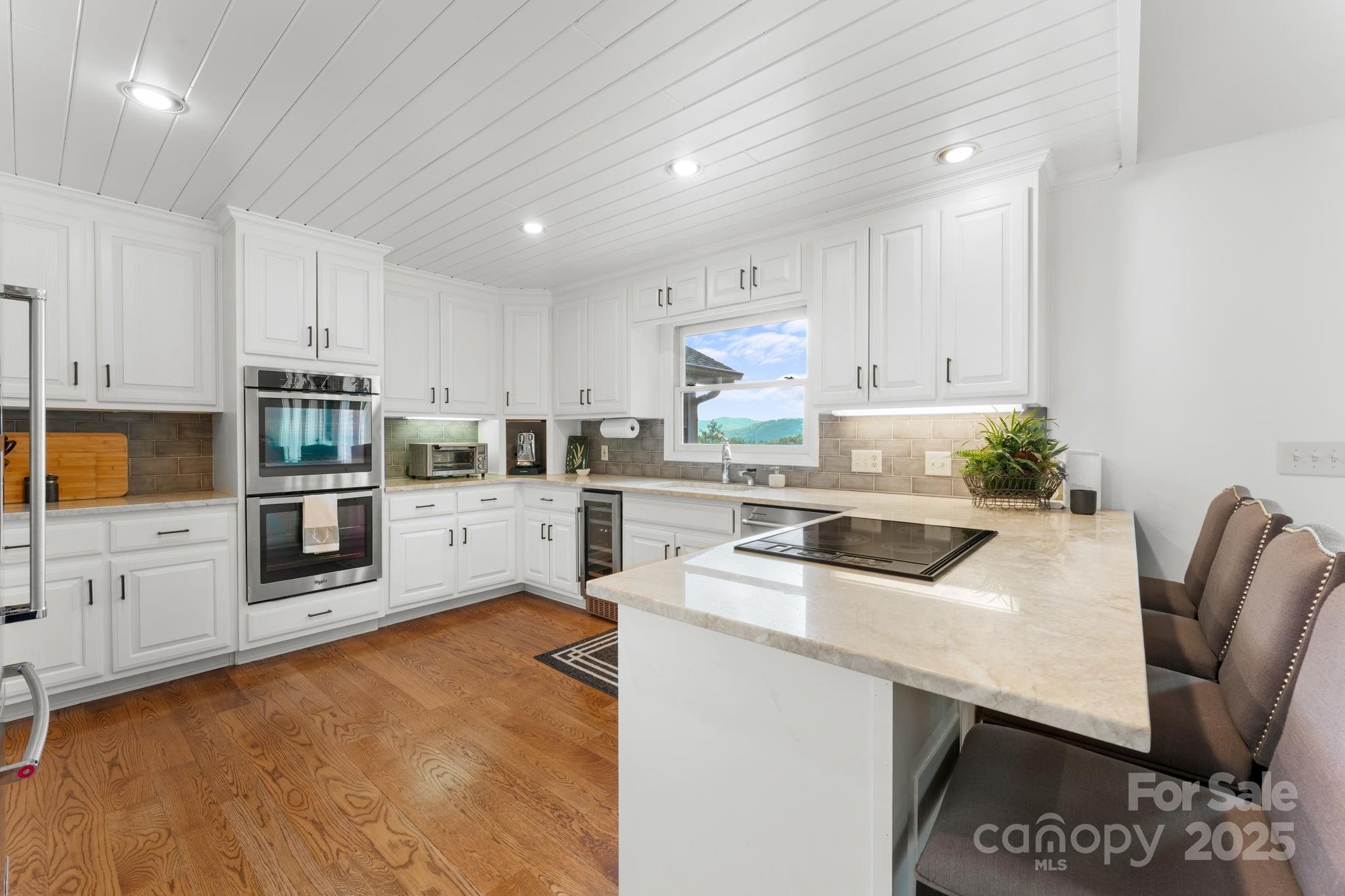 1031 West Rochester Drive, Unit 9 Cashiers, NC 28717 - Photo 8 of 41