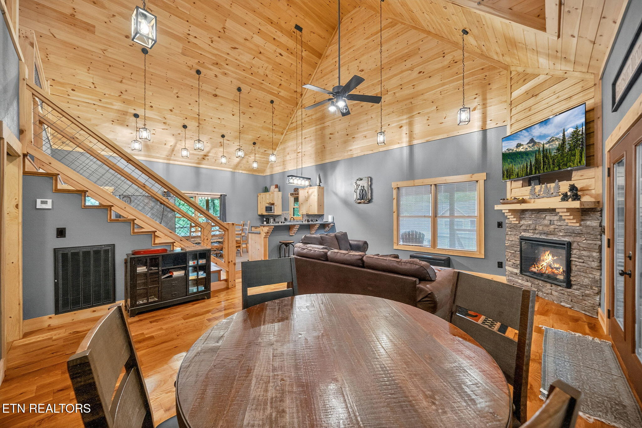 2489 Waldens Creek Road Sevierville, TN 37862 - Photo 36 of 38 40-web-or-mls-003_DSC08268