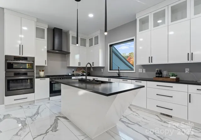 $2,290,000 | 4129 Carnoustie Lane, Charlotte, NC 28210