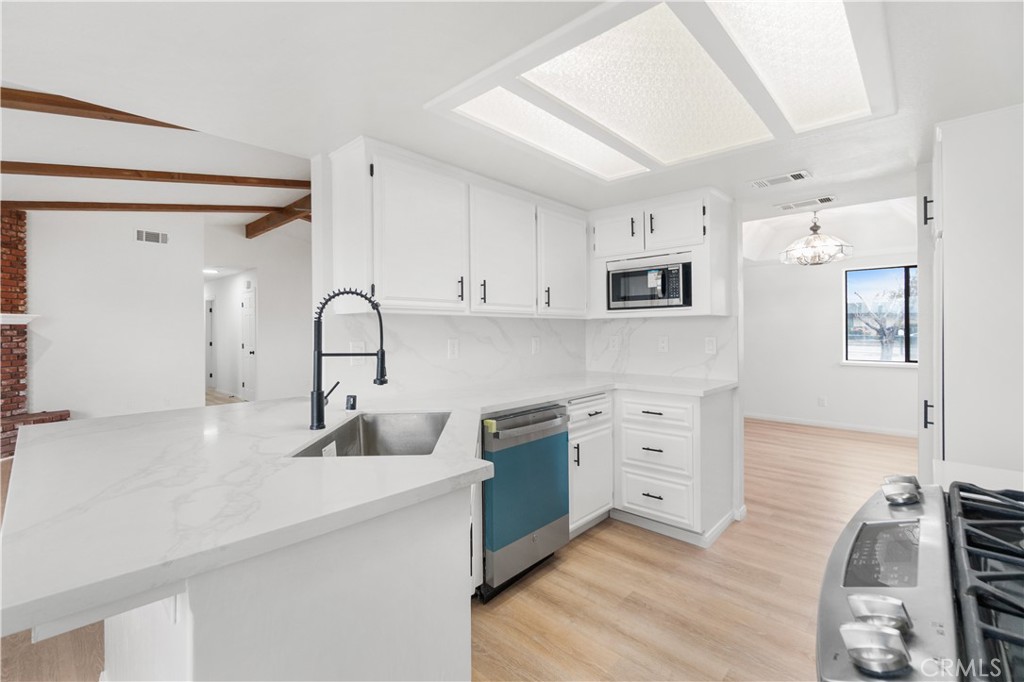 9239 Hickory Avenue Hesperia, CA 92345 - Photo 22 of 43