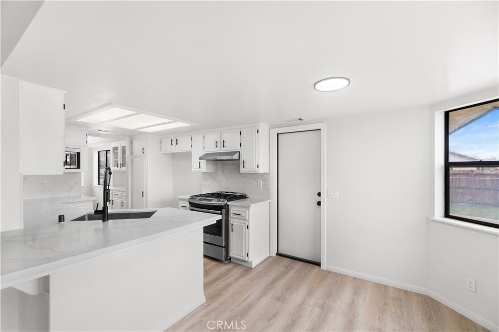 9239 Hickory Avenue Hesperia, CA 92345 - Photo 24 of 43