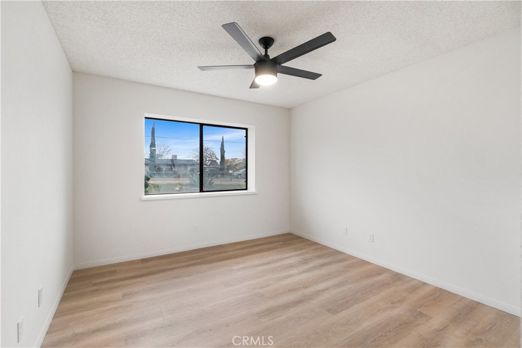 9239 Hickory Avenue Hesperia, CA 92345 - Photo 29 of 43