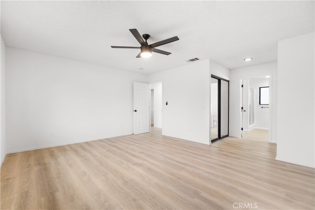 9239 Hickory Avenue Hesperia, CA 92345 - Photo 32 of 43