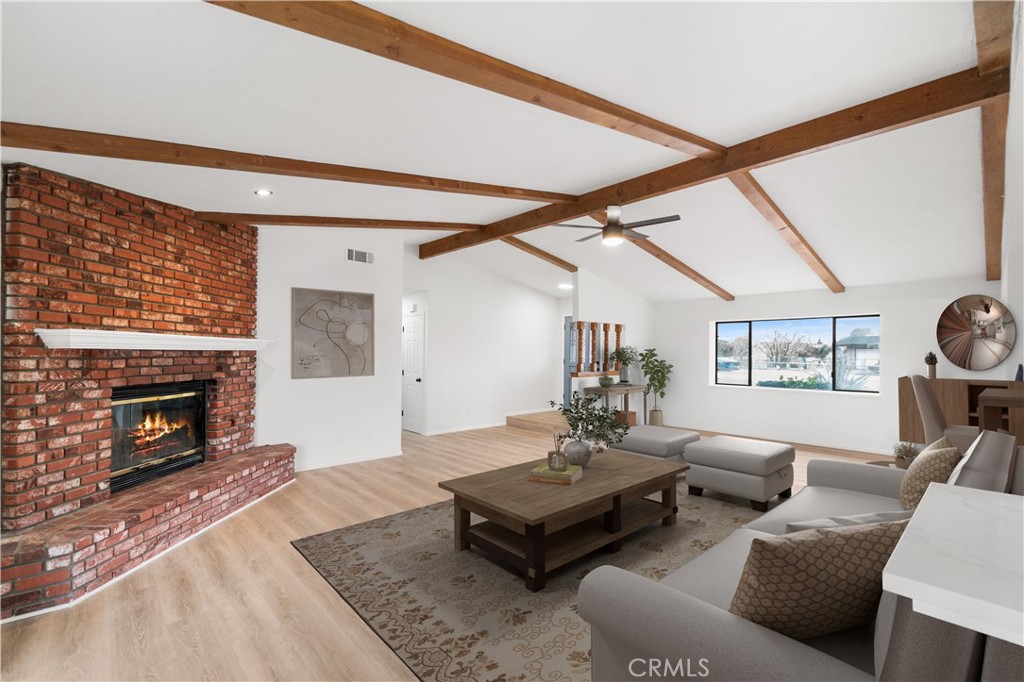 9239 Hickory Avenue Hesperia, CA 92345 - Photo 4 of 43