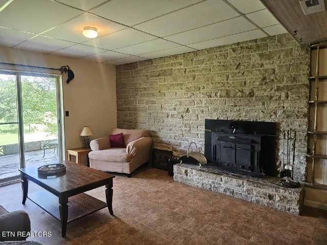 $284,900 | 150 Kincaid Road, Harrogate, TN 37752