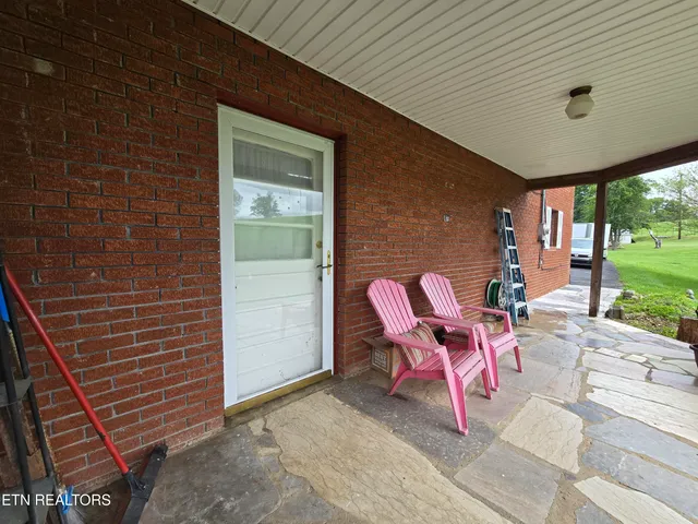 $284,900 | 150 Kincaid Road, Harrogate, TN 37752