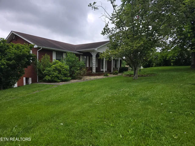 $284,900 | 150 Kincaid Road, Harrogate, TN 37752