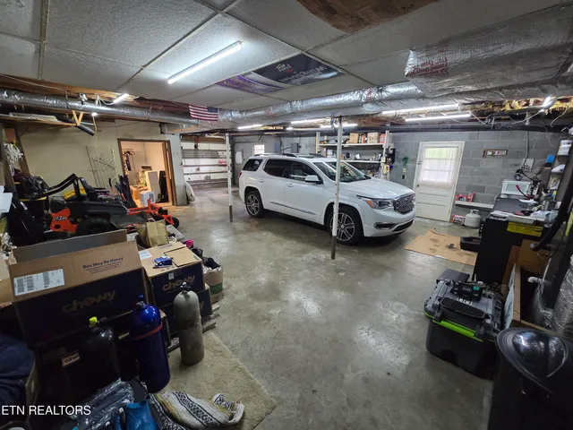 $284,900 | 150 Kincaid Road, Harrogate, TN 37752