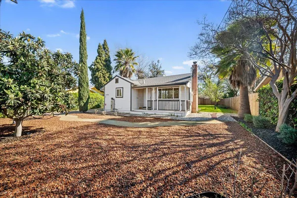 $299,999 | 3176 Callecita Street, Sacramento, CA 95815