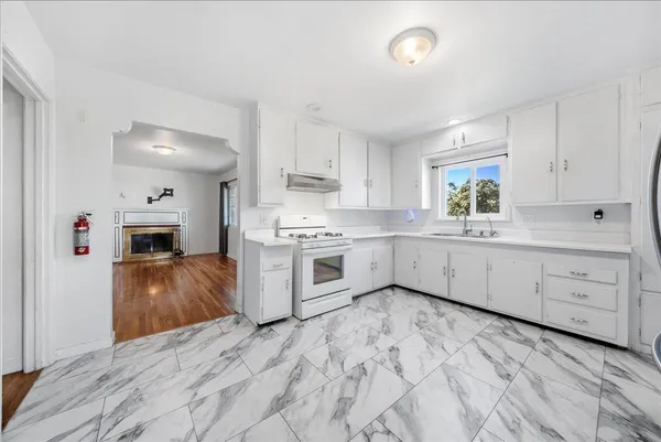 $299,999 | 3176 Callecita Street, Sacramento, CA 95815