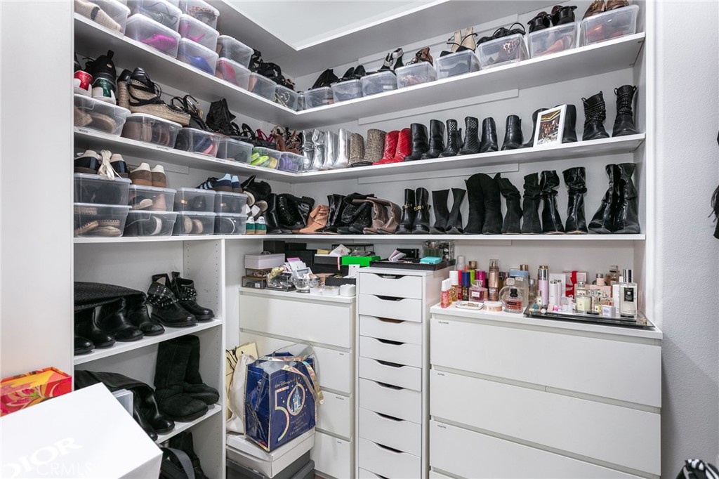 20423 Via Botticelli Porter Ranch, CA 91326 - Photo 19 of 48