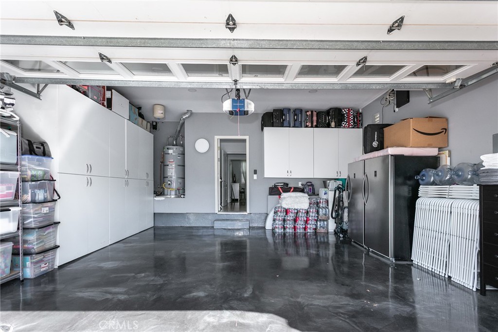 20423 Via Botticelli Porter Ranch, CA 91326 - Photo 31 of 48 2 car attached garage