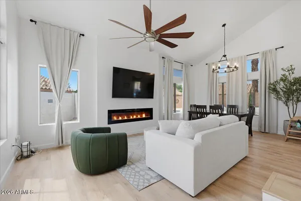 $629,900 | 2442 South Augustine Circle, Mesa, AZ 85209