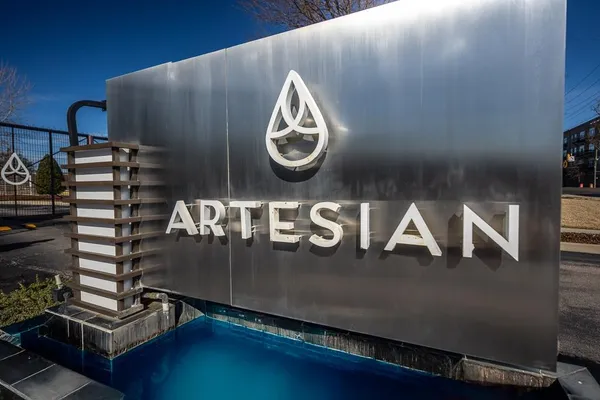 $365,000 | 717 Riverside Drive, Unit 201, Memphis, TN 38103