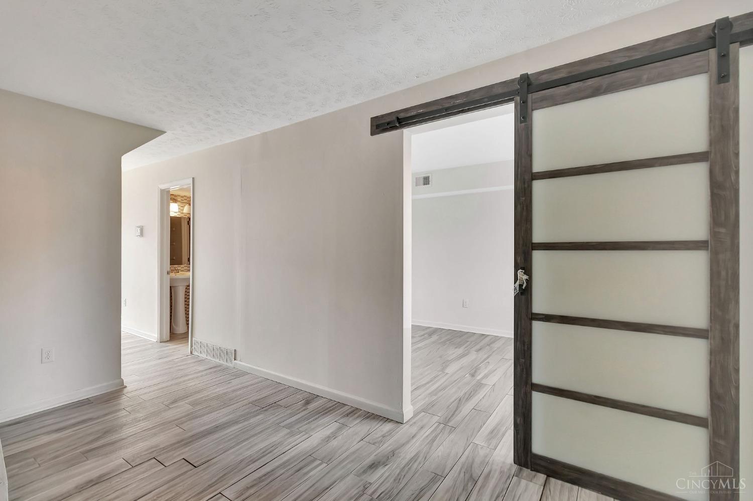 7752 Montgomery Road, Unit 53 Cincinnati, OH 45236 - Photo 15 of 47 Gallery Image 15