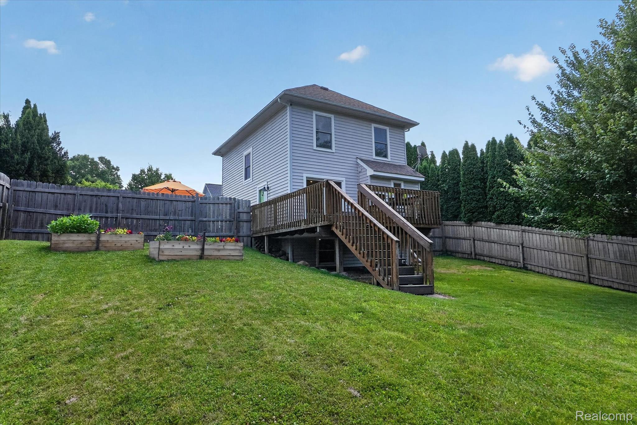 452 Waverly Lane Howell, MI 48843 - Photo 30 of 39 37-452-Waverly-Ln-Howell-WindowStill.jpg