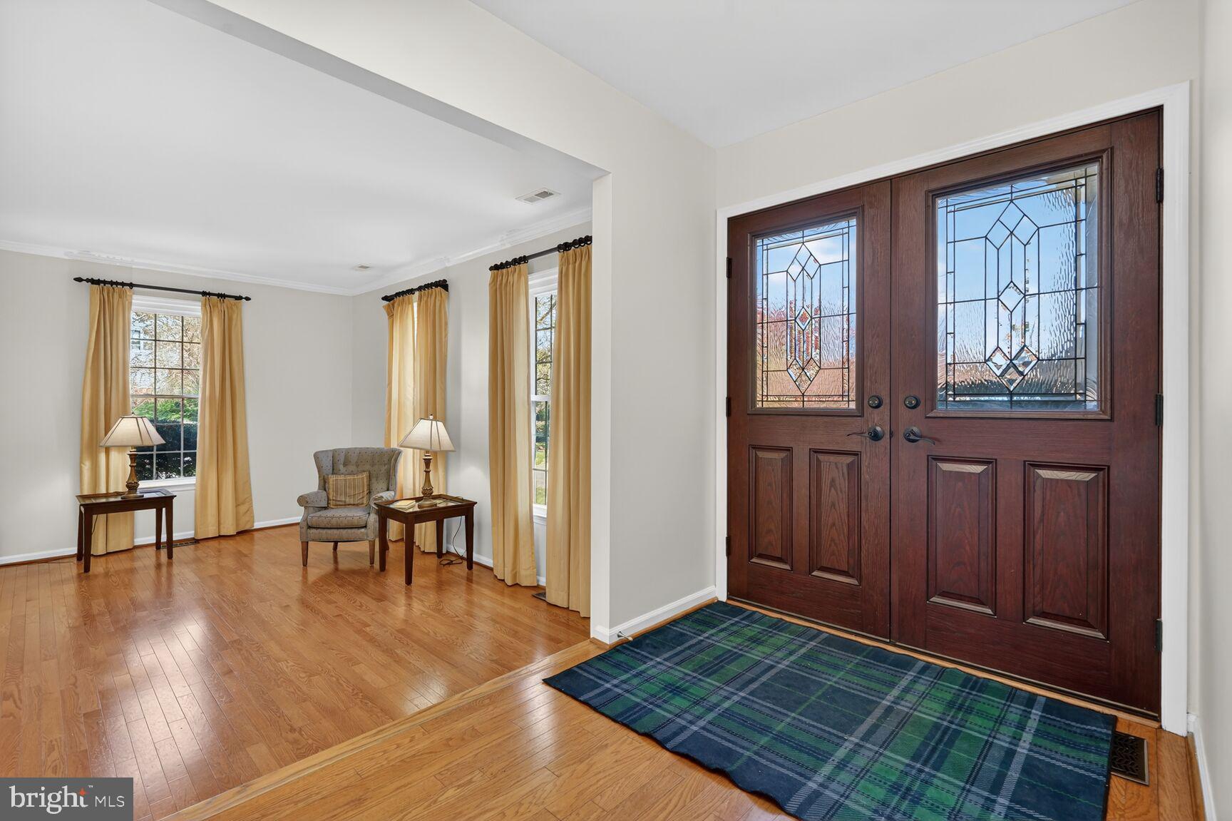 20080 Doolittle Street Gaithersburg, MD 20886 - Photo 4 of 48 a view of an empty room and window