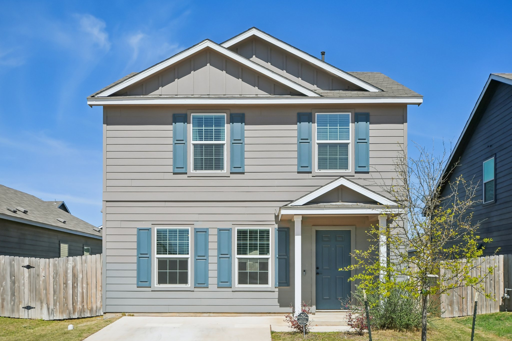 14116 Mussel Run Elgin, TX 78621 - Photo 20 of 25 View of front of home featuring board and batten siding