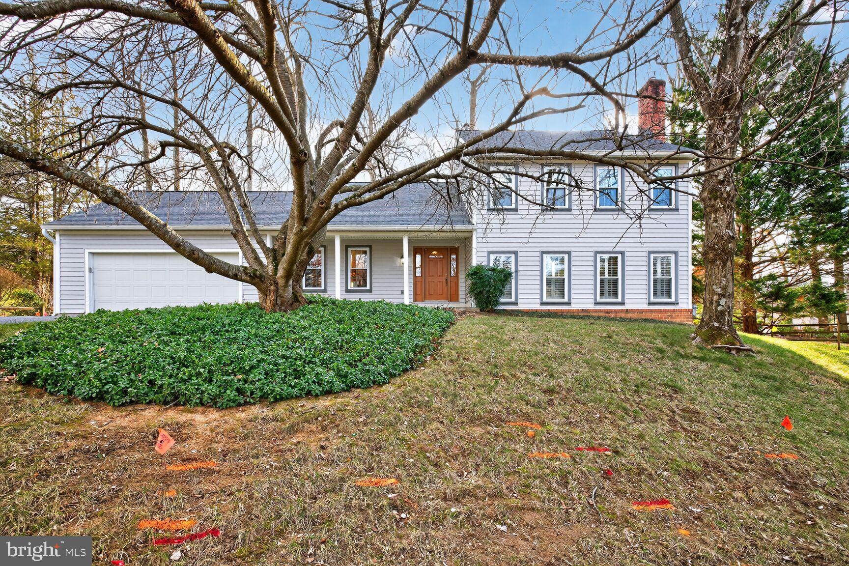 Stunning 4 bdrm, 3 bath colonial-style home!