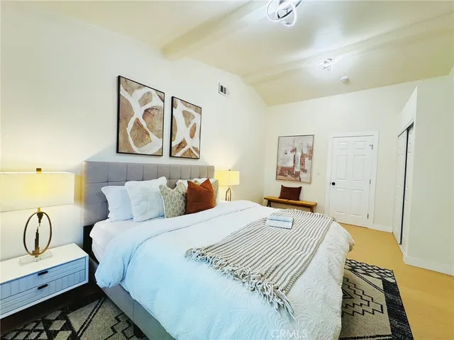 $899,000 | 4715 5th Avenue, Los Angeles, CA 90043