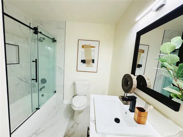 $899,000 | 4715 5th Avenue, Los Angeles, CA 90043