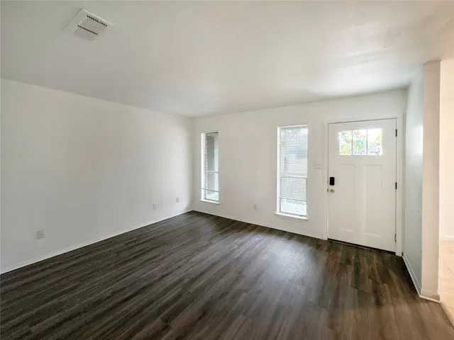 $2,100 | 2017 Greenbrook Parkway, Unit B, Austin, TX 78723