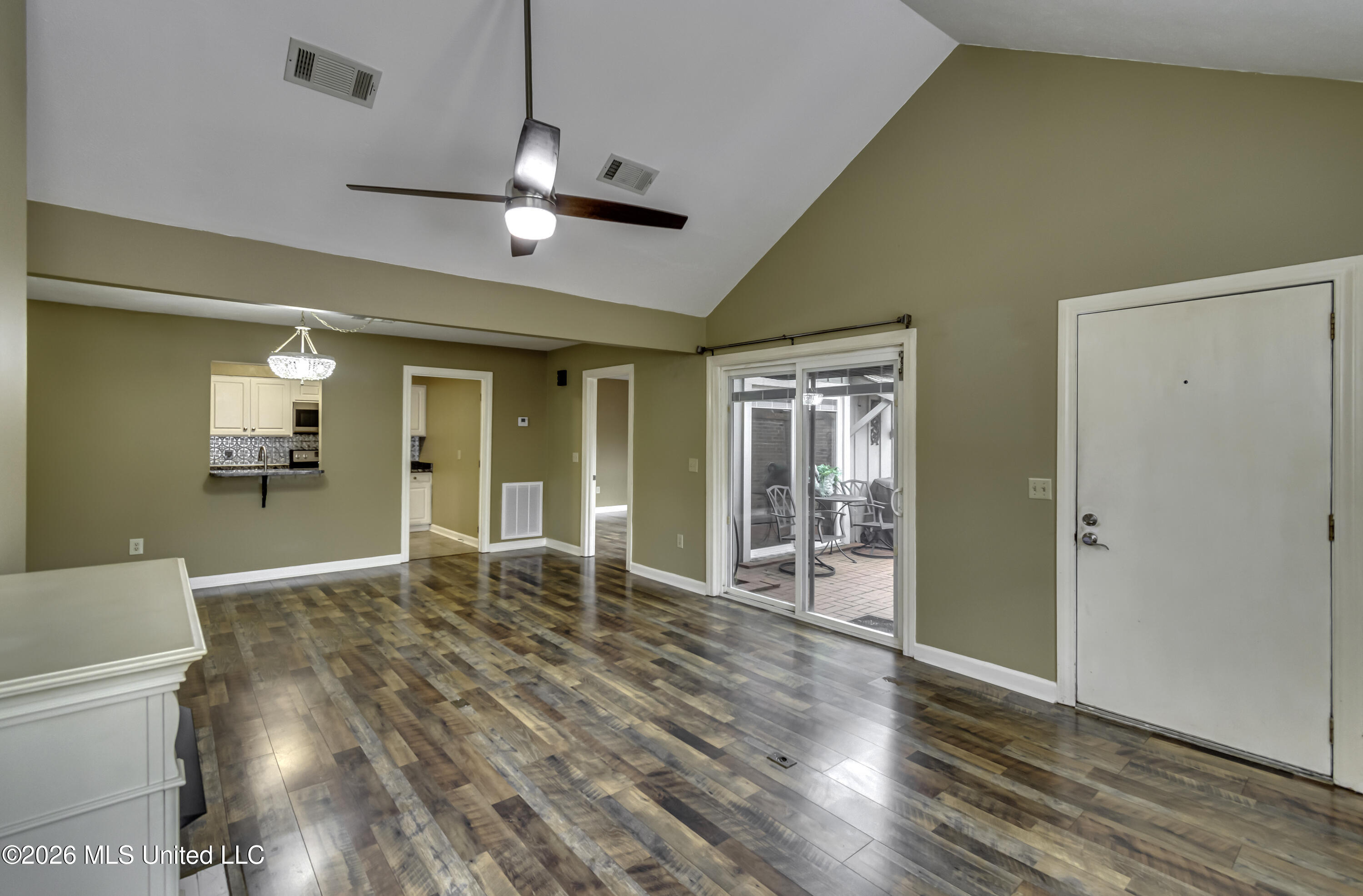 118 River Place Jackson, MS 39211 - Photo 5 of 22 118 River Place--12