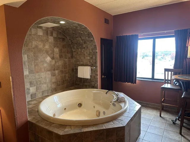 $202,900 | 2411 River Wisconsin Dells Wi 53965, Unit 2550, Wisconsin Dells, WI 53965