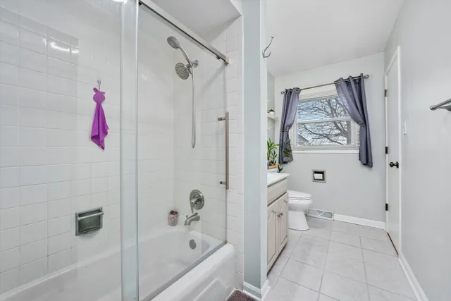 $255,000 | 19404 Wildwood Avenue, Lansing, IL 60438