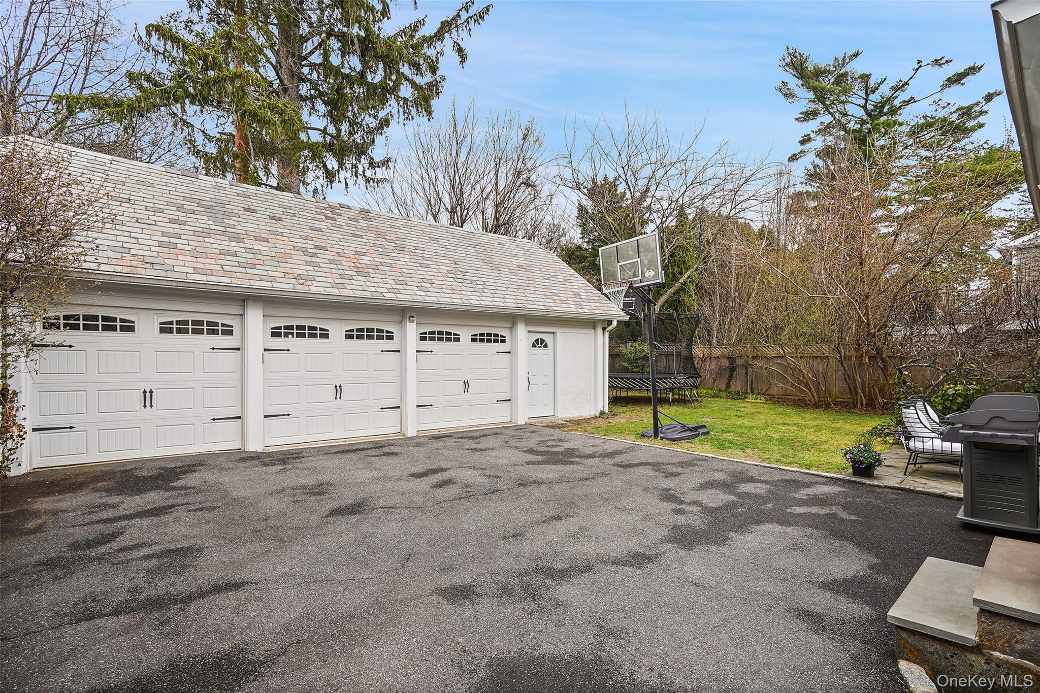 22 Brookdale Place Rye, NY 10580 - Photo 24 of 28 3-car garage with loft storage - a rarity!
