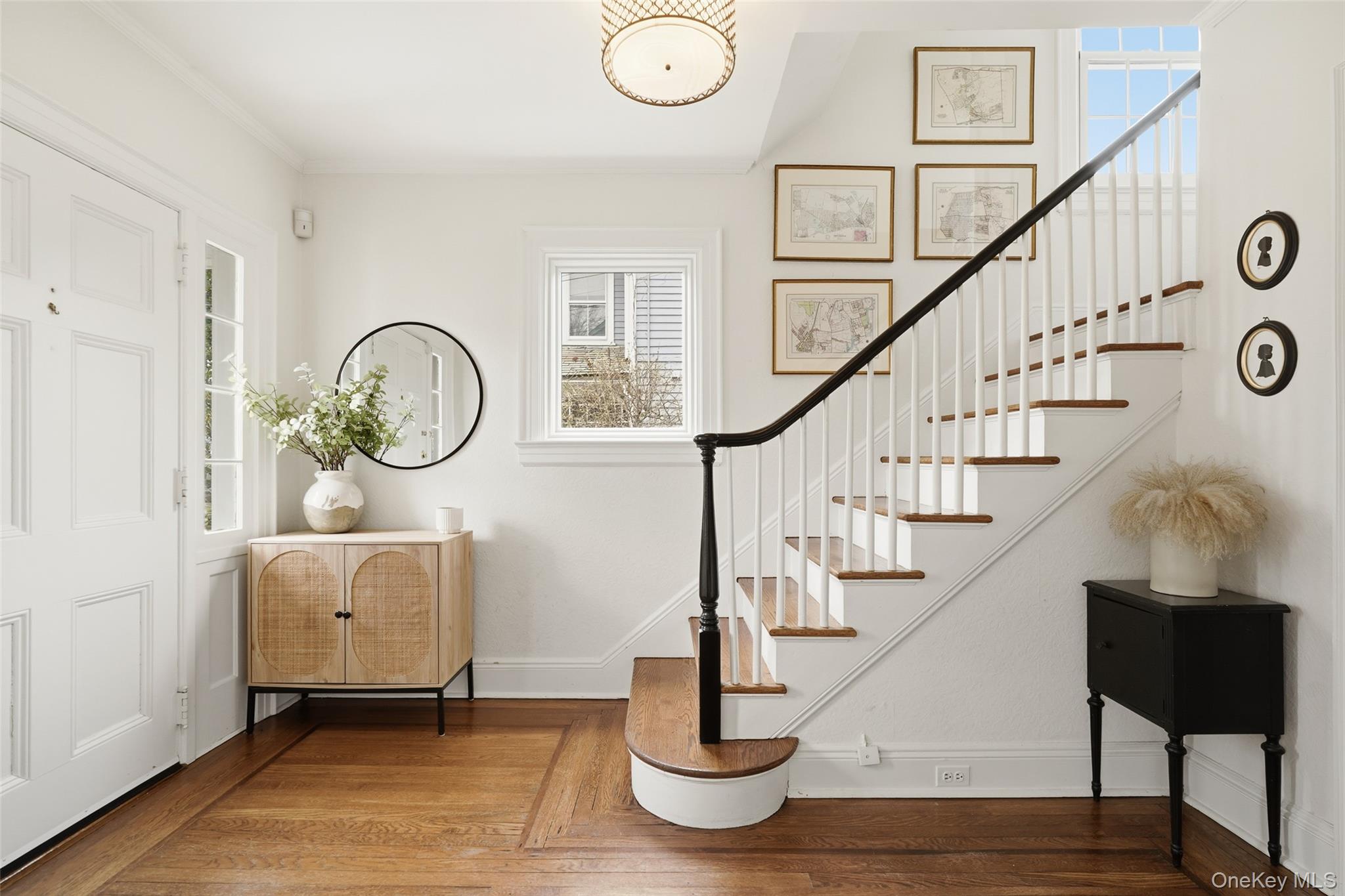 22 Brookdale Place Rye, NY 10580 - Photo 8 of 28