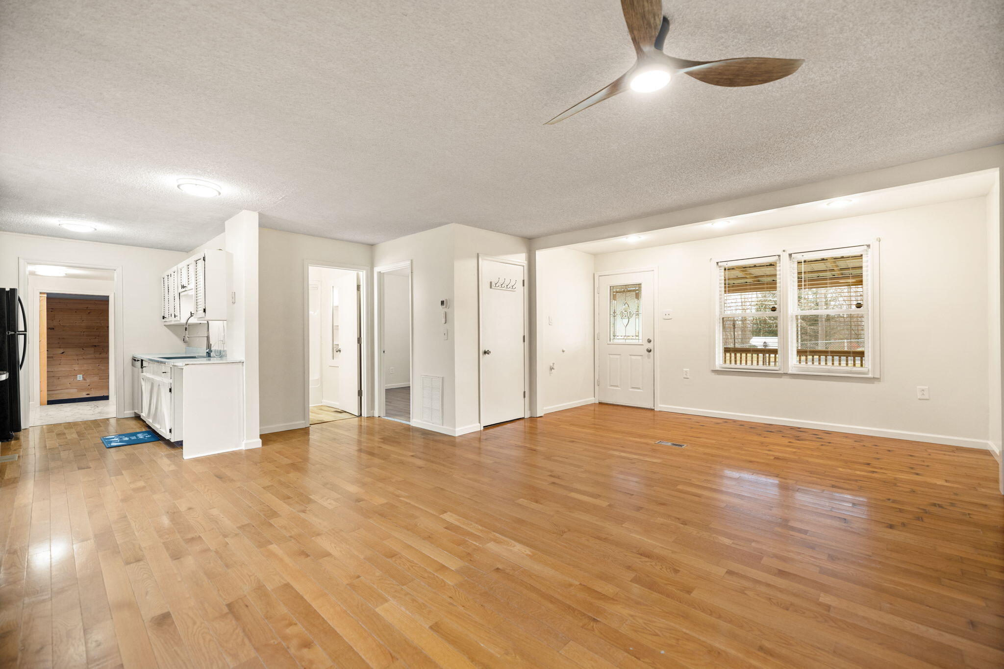 109 Ridgeway Road McKee, KY 40447 - Photo 4 of 42 4-web-or-mls-118A7882