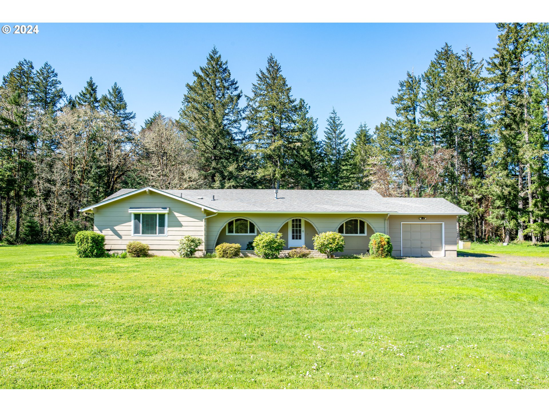 24185 Warthen Road Elmira, OR 97437 - Photo 1 of 31 Gallery Image 1