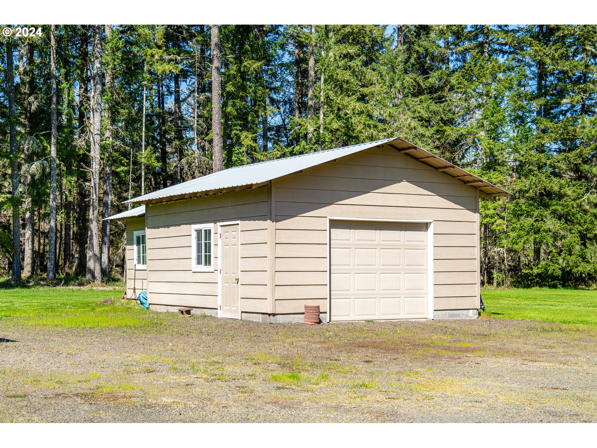 24185 Warthen Road Elmira, OR 97437 - Photo 27 of 31 Gallery Image 27