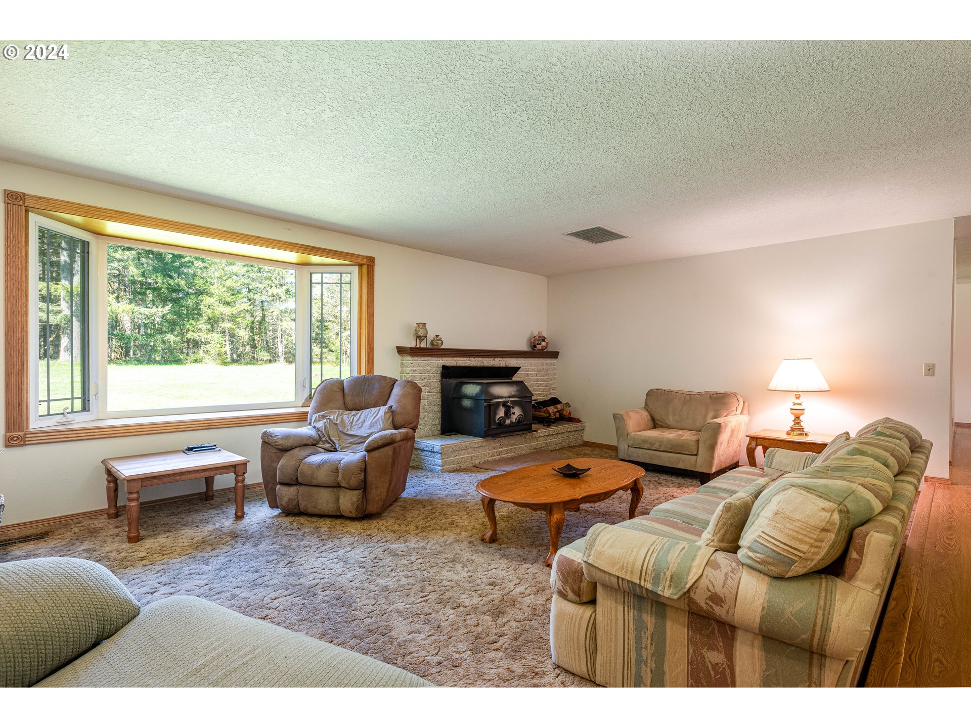 24185 Warthen Road Elmira, OR 97437 - Photo 7 of 31 Gallery Image 7