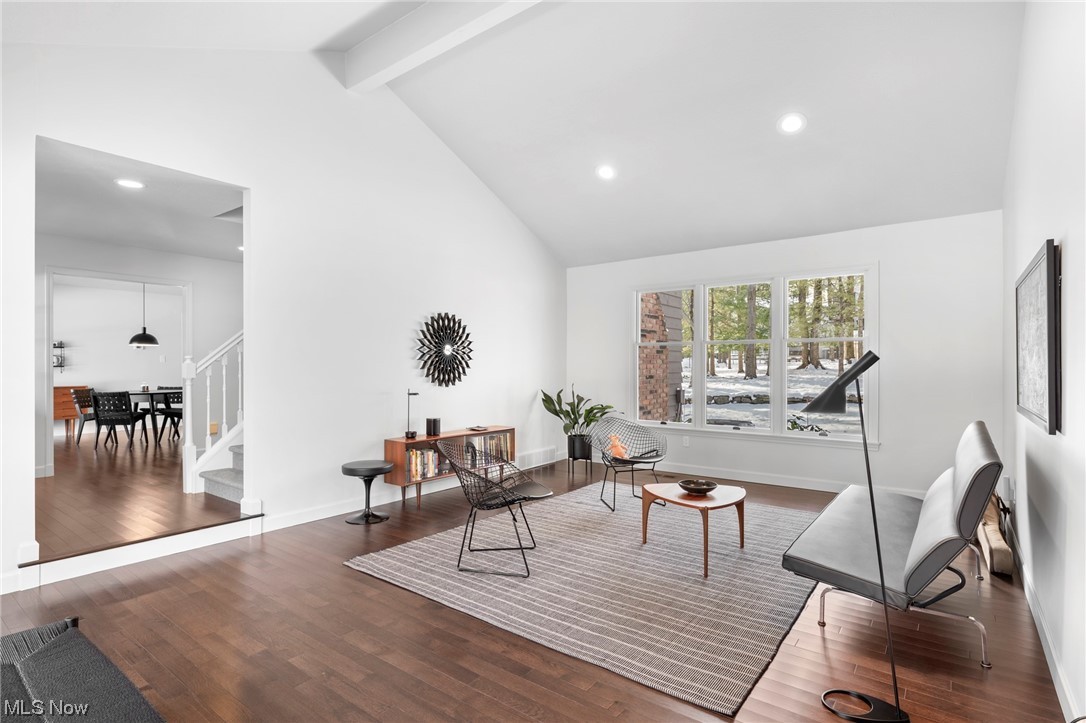 4010 Lander Road Orange, OH 44122 - Photo 4 of 32 Large vaulted ceiling gathering space