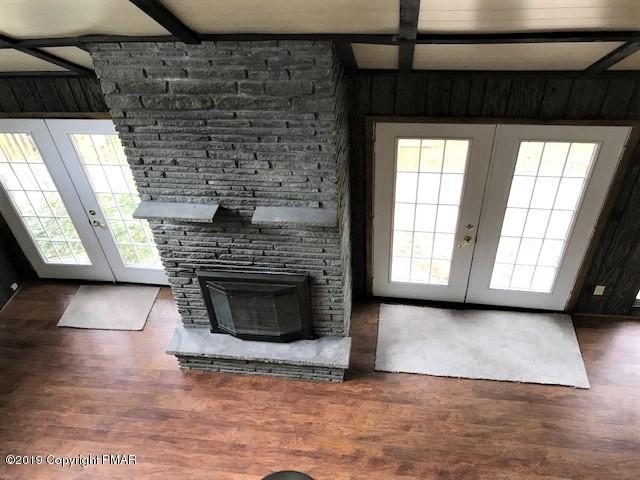 3104 Sequoia Road Tobyhanna, PA 18466 - Photo 8 of 19 living room