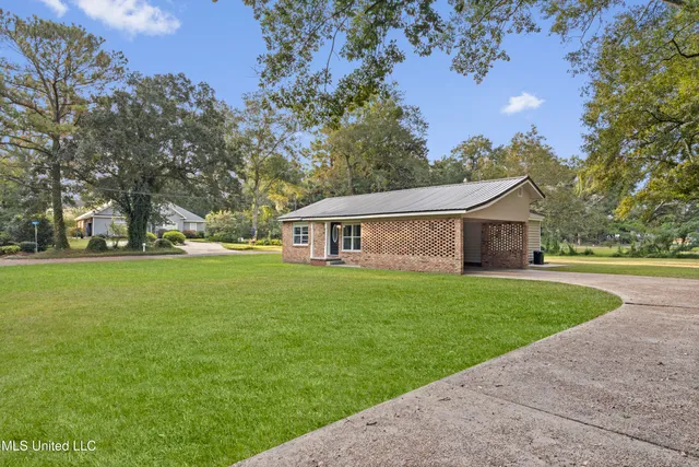 $160,000 | 3624 Marion Place, Moss Point, MS 39563